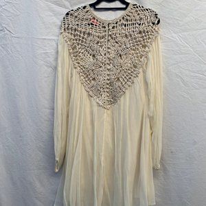 NWOT Free People dress in a cream. Small